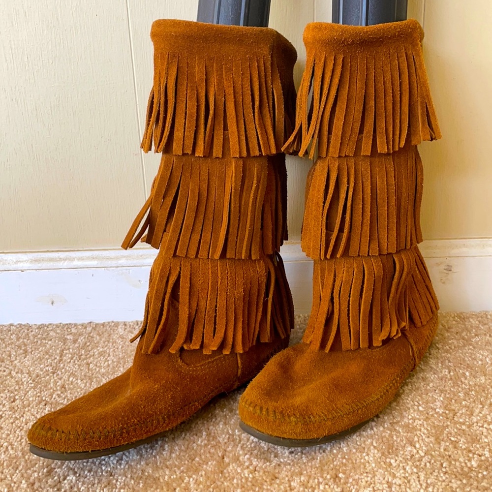 Minnetonka fringe boots